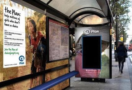 لوحات إعلانية بريطانية تكشف جنس الجمهور